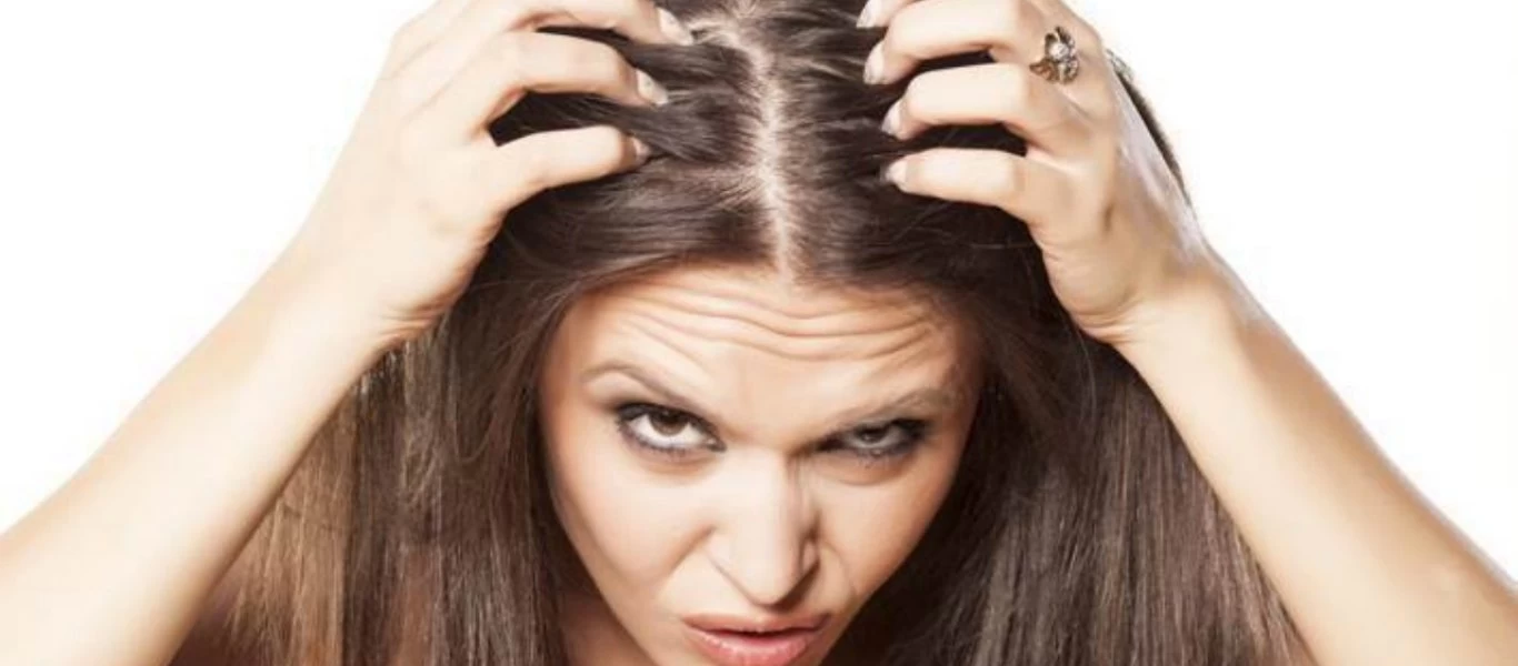 Φαγούρα στο κεφάλι: Που οφείλεται – Πως αντιμετωπίζεται